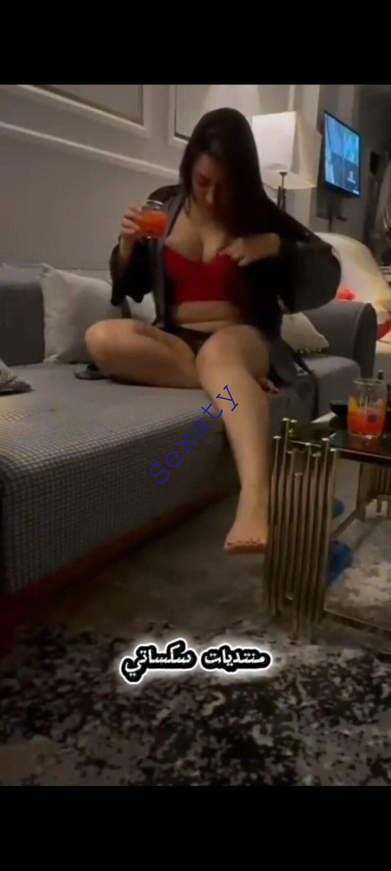 فيلم سكس الفنانه المشهورة رحمه محسن بتتناك بكل الأوضاع بجسمها الملبن الطري حصري لدي منتديات سكساتي