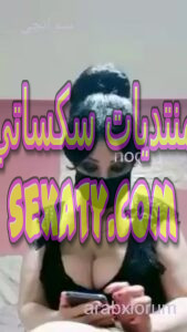 قواد مصري يعرض مراته القحبة في بث مباشر على التانجو 6