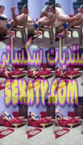 فحل هايج يقعد اخته تحت رجليه شغاله مص ورضاعه فى زبره ويحشر زبره فى كسها